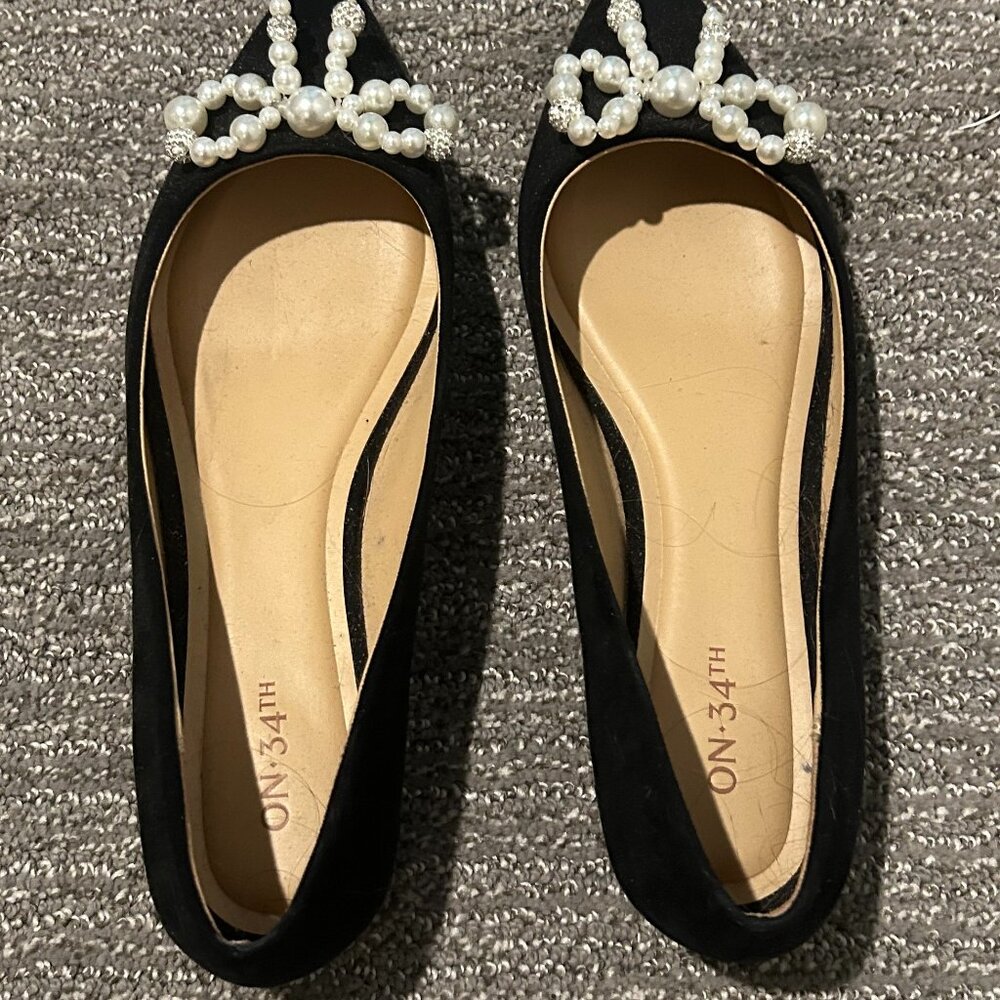 Pair of Women's Macy's ON 34th Brand Shoes - size 9M.  Black with pearl bows.